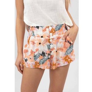 Brand new rip curl hight waisted stretchy shorts
